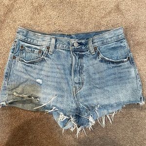 Levi’s size 29 blue Jean shorts light wash